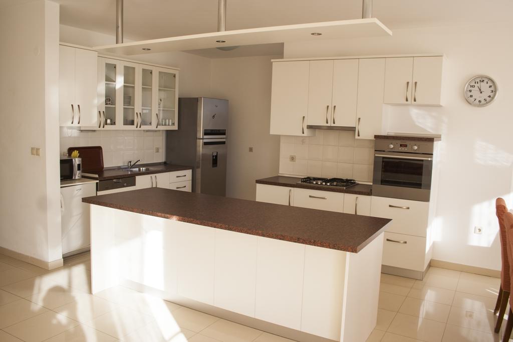 Apartments Mirage โนวาลยา ภายนอก รูปภาพ